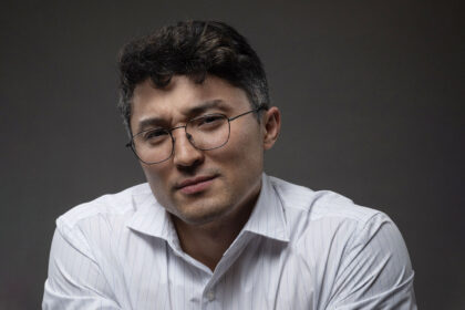Донеры, Меладзе и метод Сократа: как учитель из Казахстана смог сделать химию интересной