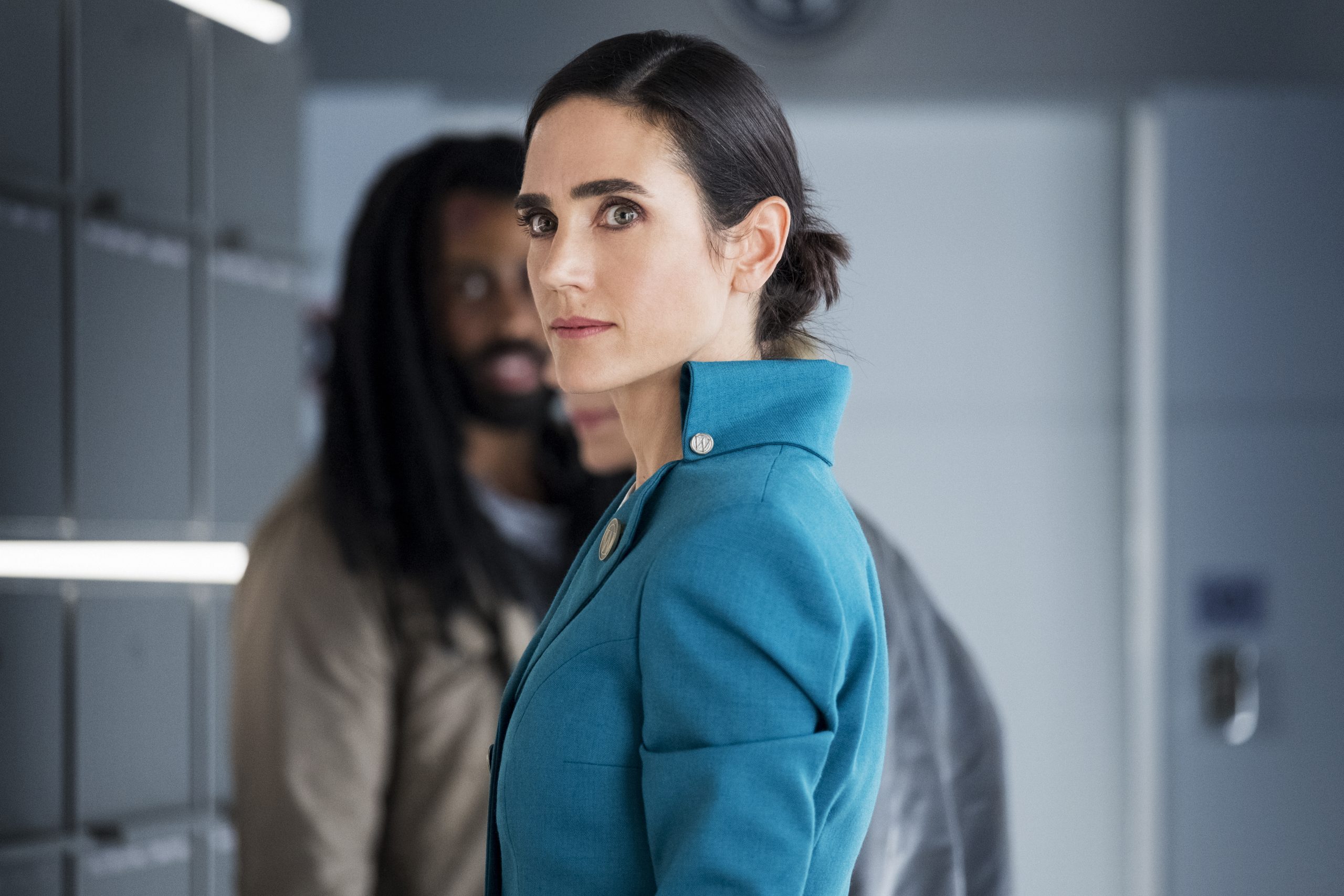 Кадр из сериала «Сквозь снег