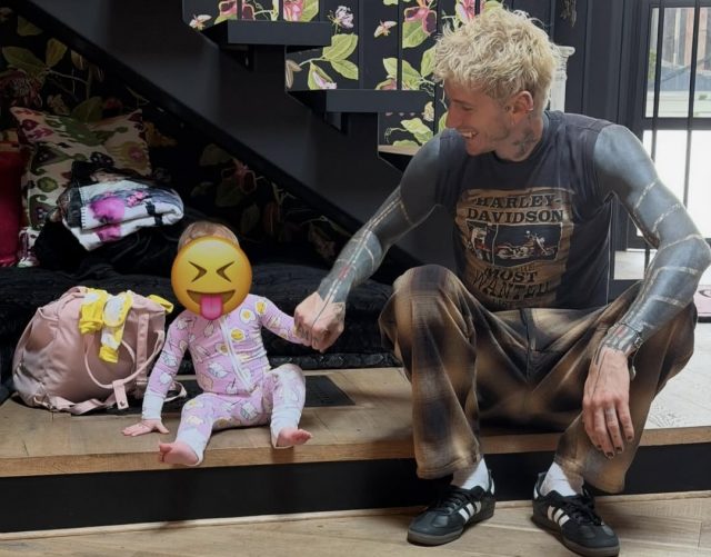 Machine Gun Kelly с дочерью