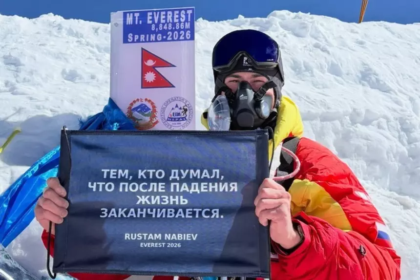 рекорд Эверест, горы, покорение Эвереста на руках