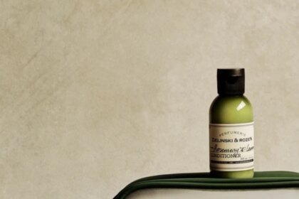 Тревел-набор Zielinski & Rozen и флюид-экран Clarins: что нового в коллекциях бьюти-брендов (фото 1)