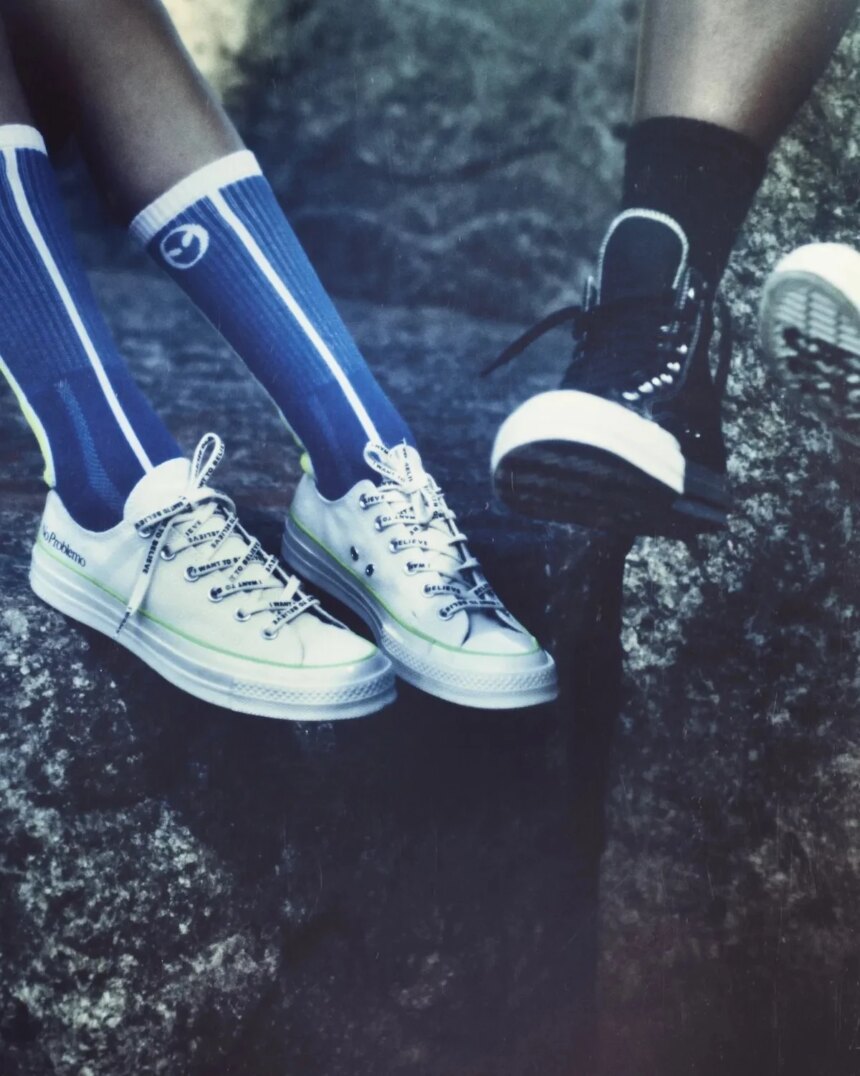 Converse выпустит кроссовки, вдохновленные НЛО (фото 1)