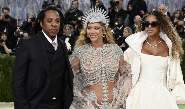 Дочь Jay-Z и Бейонсе продолжает покорять музыкальную сцену