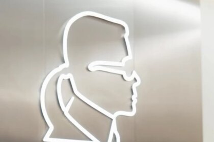 Karl Lagerfeld открыл первое фирменное кафе в Амстердаме (фото 1)