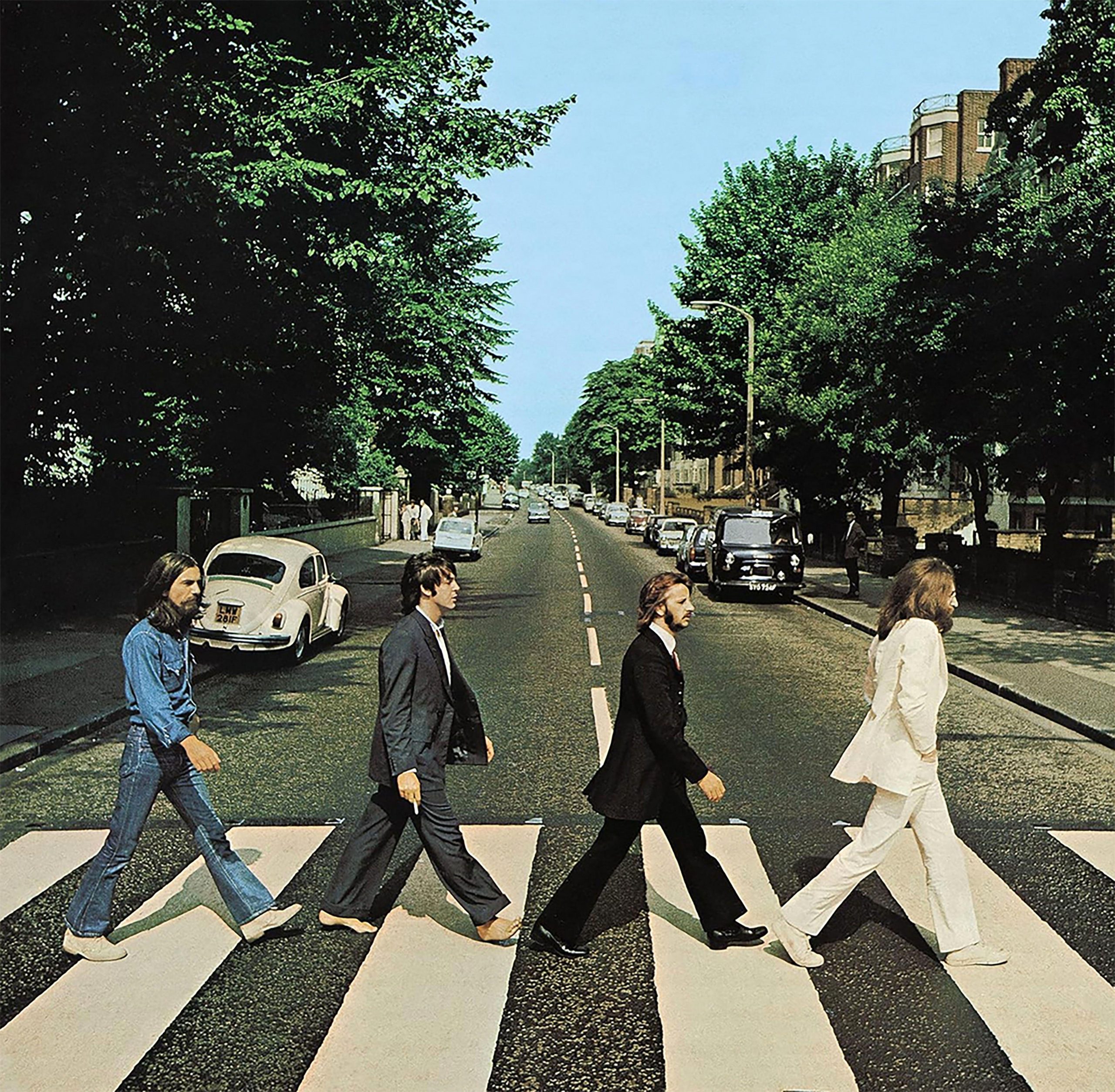Актеры фильма о The Beatles воссоздали легендарную обложку